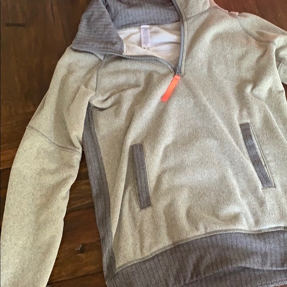 Ivivva Other - Ivivva Pullover Size 12